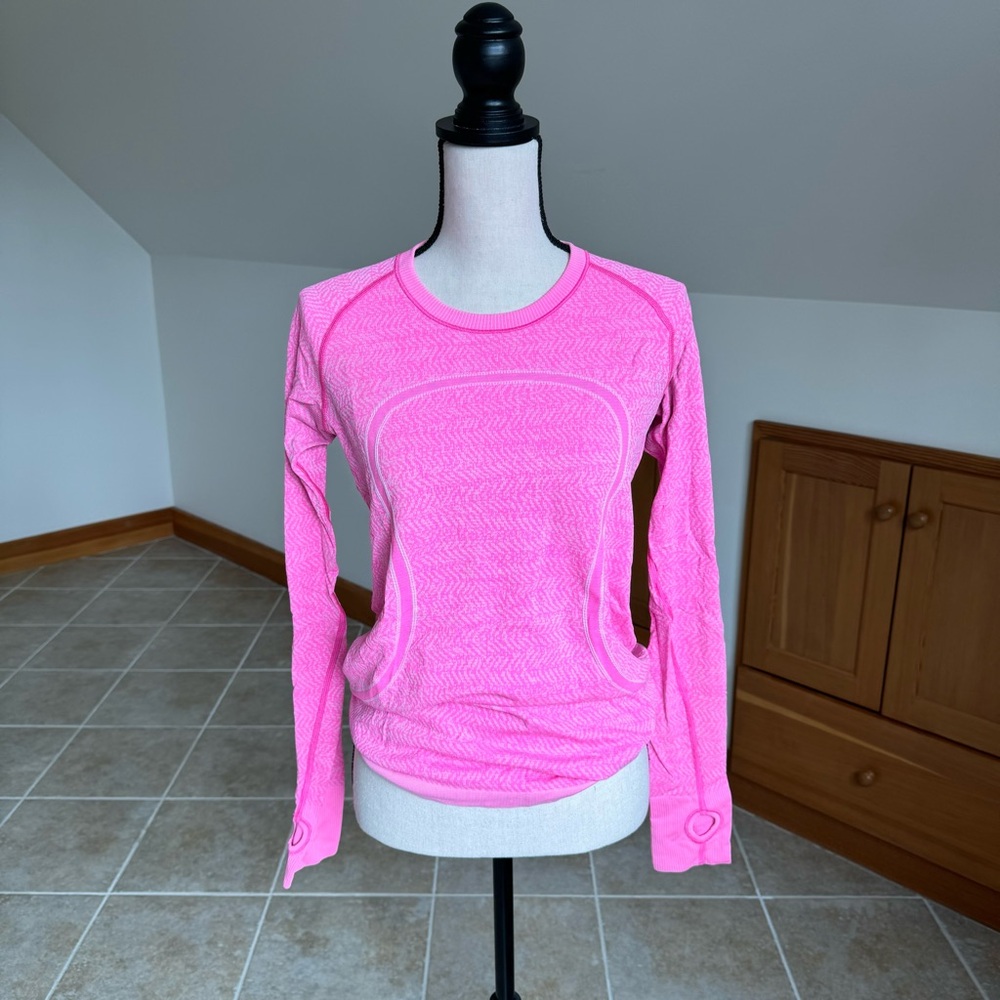 Lululemon Swiftly Tech Long Sleeve
